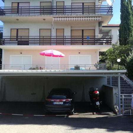 Apartment Sara Crikvenica Ngoại thất bức ảnh