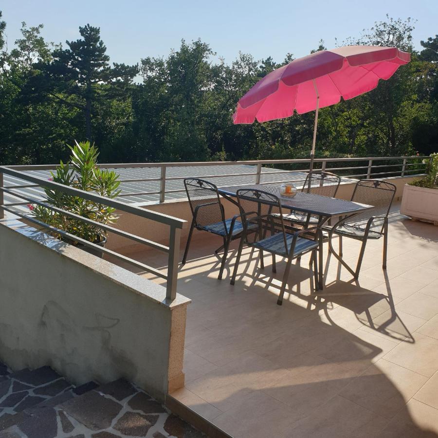 Apartment Sara Crikvenica Ngoại thất bức ảnh
