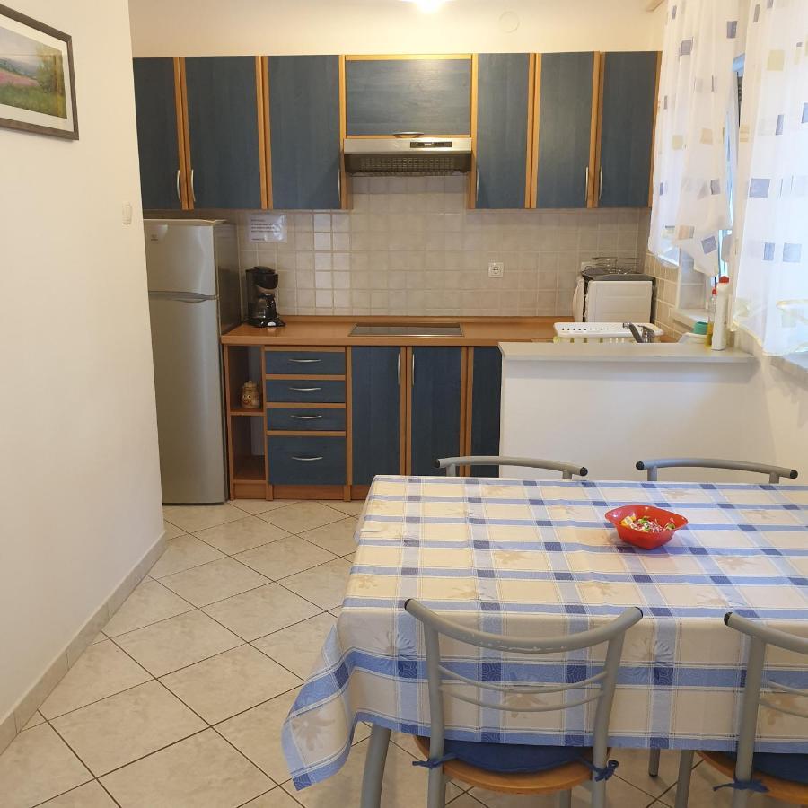 Apartment Sara Crikvenica Ngoại thất bức ảnh