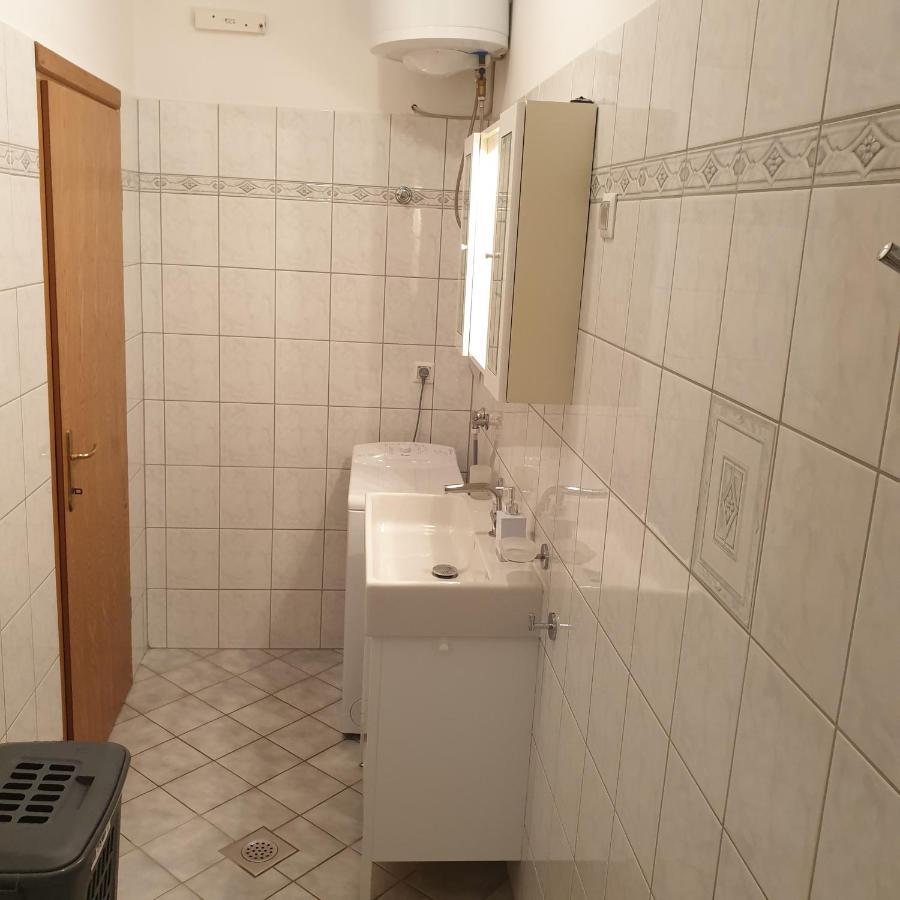 Apartment Sara Crikvenica Ngoại thất bức ảnh