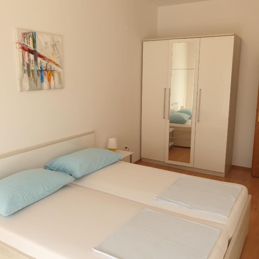 Apartment Sara Crikvenica Ngoại thất bức ảnh
